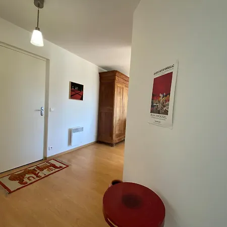 Apartamento : Bel 2 Pers. Avec Ascenseur, Parking Prive Et Balcon A 850m De La Plage - Fr-1-539-64