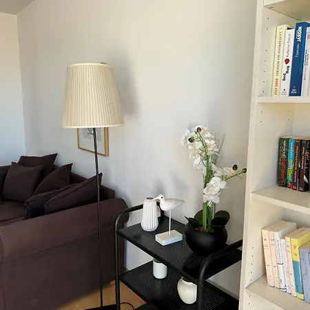 : Bel 2 Pers. Avec Ascenseur, Parking Prive Et Balcon A 850m De La Plage - Fr-1-539-64 Apartamento *