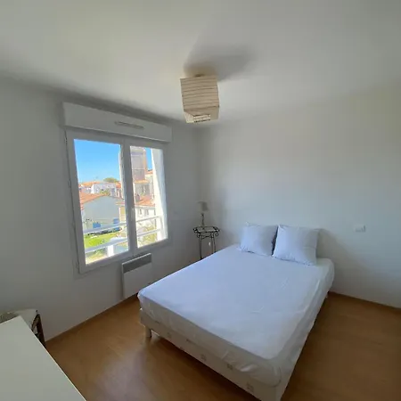 : Bel 2 Pers. Avec Ascenseur, Parking Prive Et Balcon A 850m De La Plage - Fr-1-539-64 *