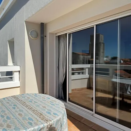 : Bel 2 Pers. Avec Ascenseur, Parking Prive Et Balcon A 850m De La Plage - Fr-1-539-64 Apartamento *