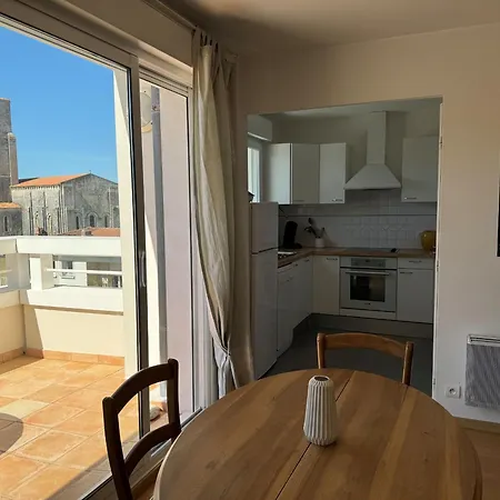 : Bel 2 Pers. Avec Ascenseur, Parking Prive Et Balcon A 850m De La Plage - Fr-1-539-64 *